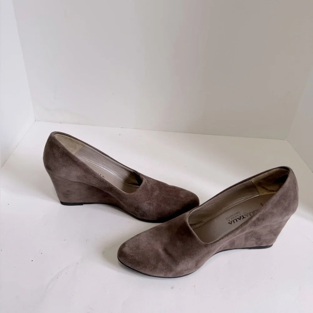 Aquatalia Women's Brown Suede Wedge Pumps Size 9